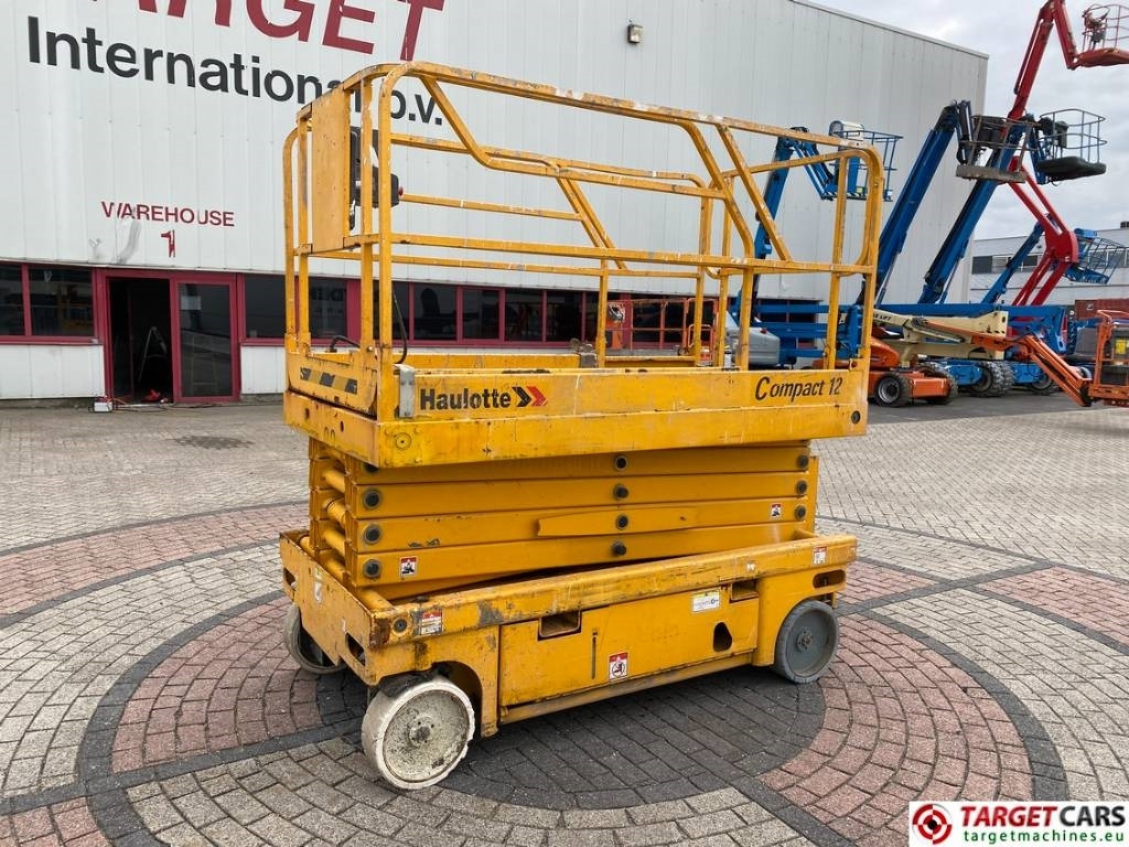 Haulotte Compact 12 Electric Scissor Work Lift 1200cm - Nůžková plošina: obrázek 1 Haulotte Compact 12 Electric Scissor Work Lift 1200cm - Nůžková plošina: obrázek 1