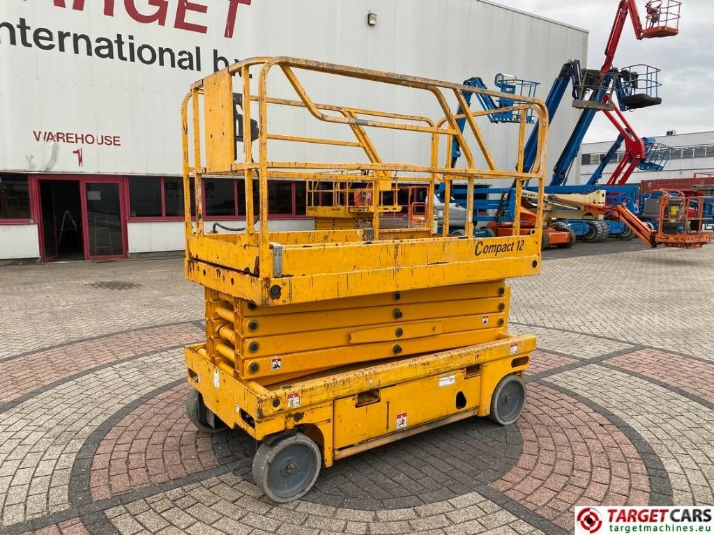 Haulotte Compact 12 Electric Scissor Work Lift 1200cm - Nůžková plošina: obrázek 1 Haulotte Compact 12 Electric Scissor Work Lift 1200cm - Nůžková plošina: obrázek 1