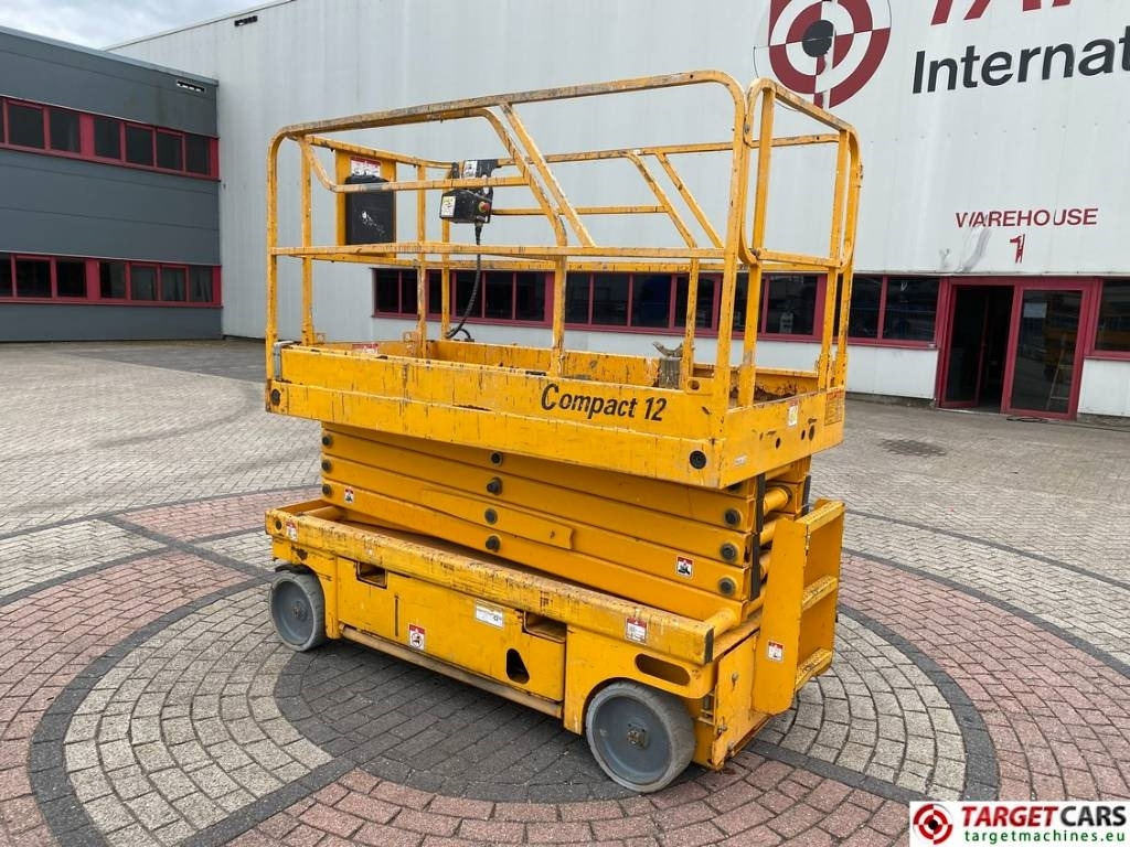 Haulotte Compact 12 Electric Scissor Work Lift 1200cm - Nůžková plošina: obrázek 4 Haulotte Compact 12 Electric Scissor Work Lift 1200cm - Nůžková plošina: obrázek 4