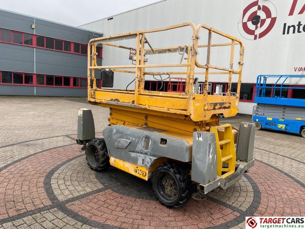 Haulotte Compact 12DX Diesel 4x4 Scissor Work Lift 1206cm - Nůžková plošina: obrázek 4 Haulotte Compact 12DX Diesel 4x4 Scissor Work Lift 1206cm - Nůžková plošina: obrázek 4