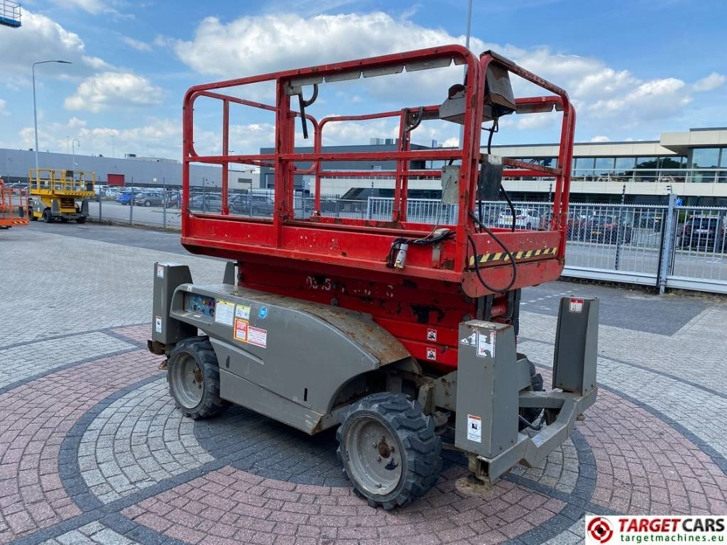 Haulotte Compact 12DX Diesel 4x4 Scissor Work Lift 1206cm - Nůžková plošina: obrázek 2 Haulotte Compact 12DX Diesel 4x4 Scissor Work Lift 1206cm - Nůžková plošina: obrázek 2