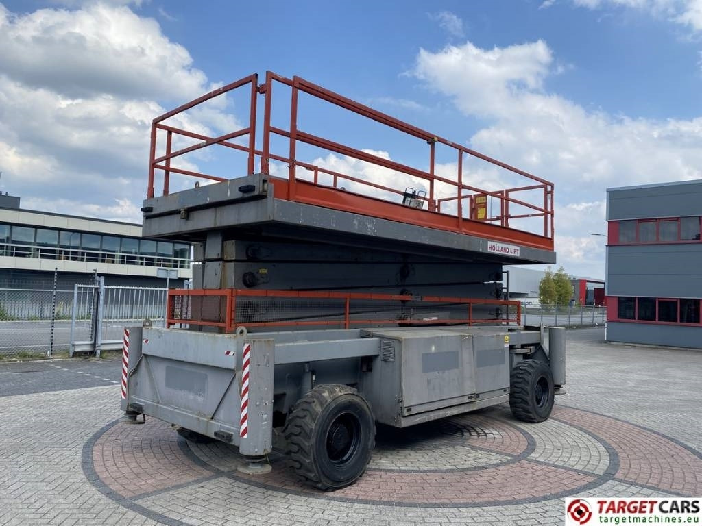 Holland Lift Combistar M-250DL27 diesel scissor worklift 27.20M - Nůžková plošina: obrázek 3 Holland Lift Combistar M-250DL27 diesel scissor worklift 27.20M - Nůžková plošina: obrázek 3