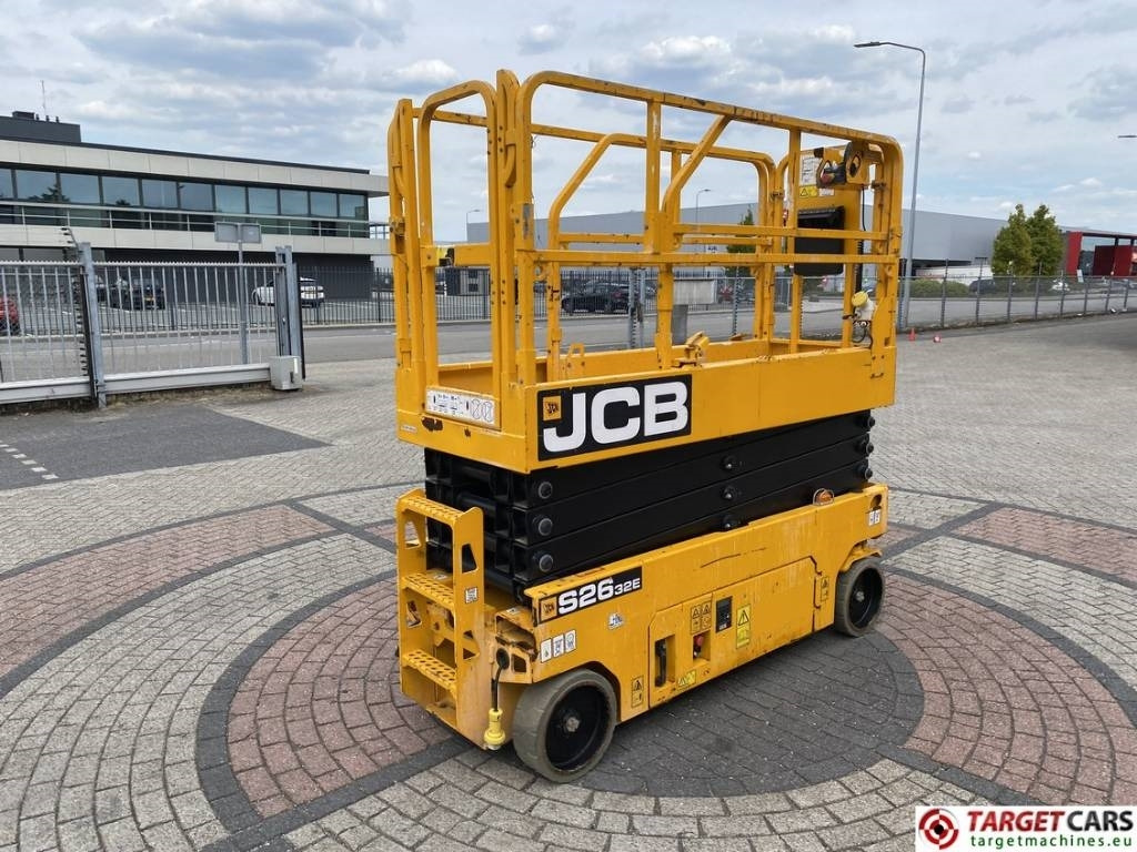 JCB S2632E Electric Scissor Work Lift 1010cm - Nůžková plošina: obrázek 3 JCB S2632E Electric Scissor Work Lift 1010cm - Nůžková plošina: obrázek 3