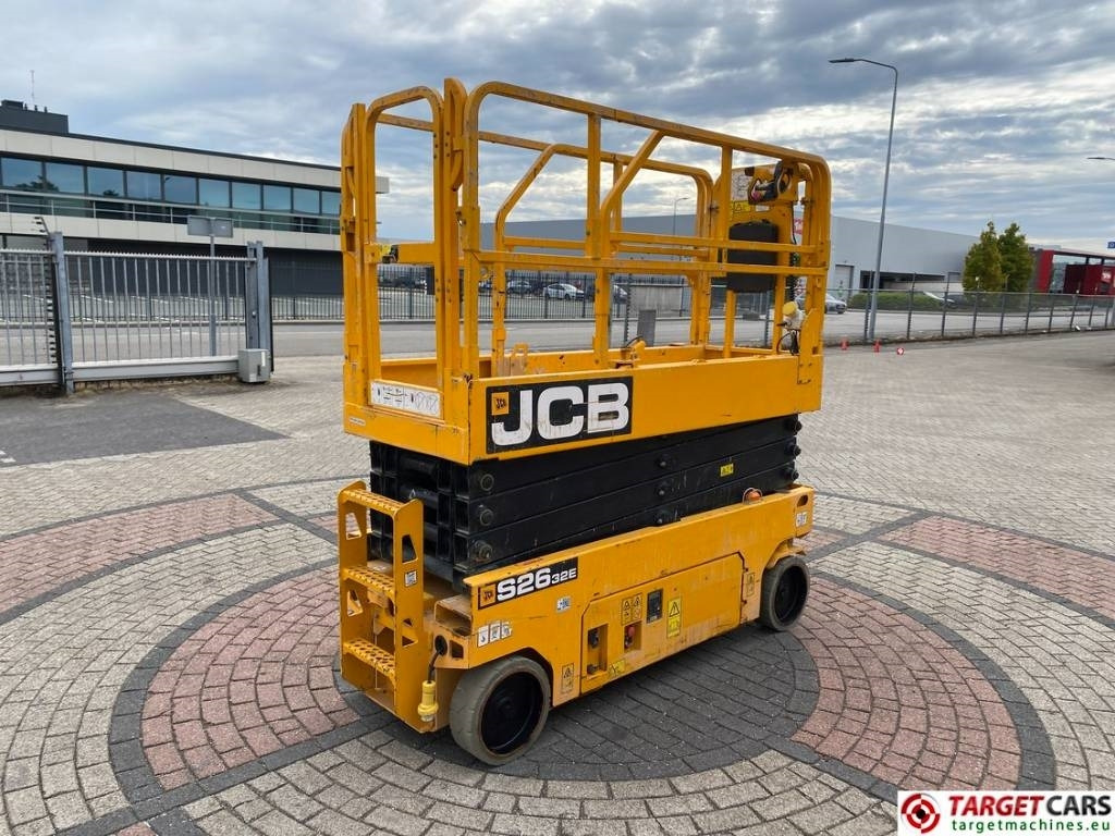 JCB S2632E Electric Scissor Work Lift 1010cm - Nůžková plošina: obrázek 3 JCB S2632E Electric Scissor Work Lift 1010cm - Nůžková plošina: obrázek 3