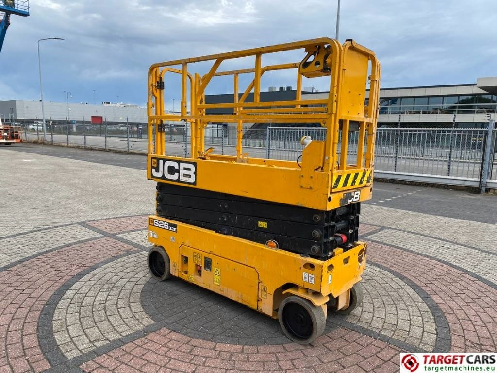 JCB S2632E Electric Scissor Work Lift 1010cm - Nůžková plošina: obrázek 2 JCB S2632E Electric Scissor Work Lift 1010cm - Nůžková plošina: obrázek 2