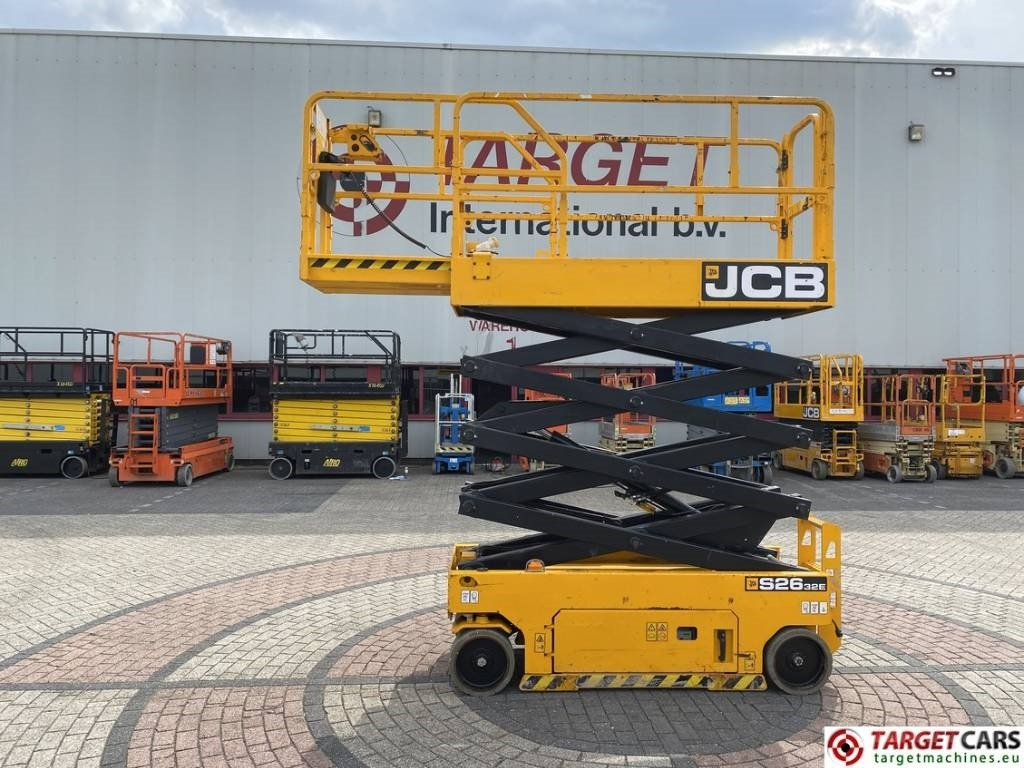 JCB S2632E Electric Scissor Work Lift 1010cm - Nůžková plošina: obrázek 5 JCB S2632E Electric Scissor Work Lift 1010cm - Nůžková plošina: obrázek 5