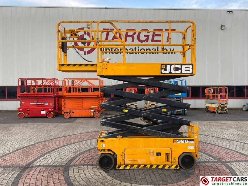 JCB S2632E Electric Scissor Work Lift 1010cm - Nůžková plošina: obrázek 5 JCB S2632E Electric Scissor Work Lift 1010cm - Nůžková plošina: obrázek 5