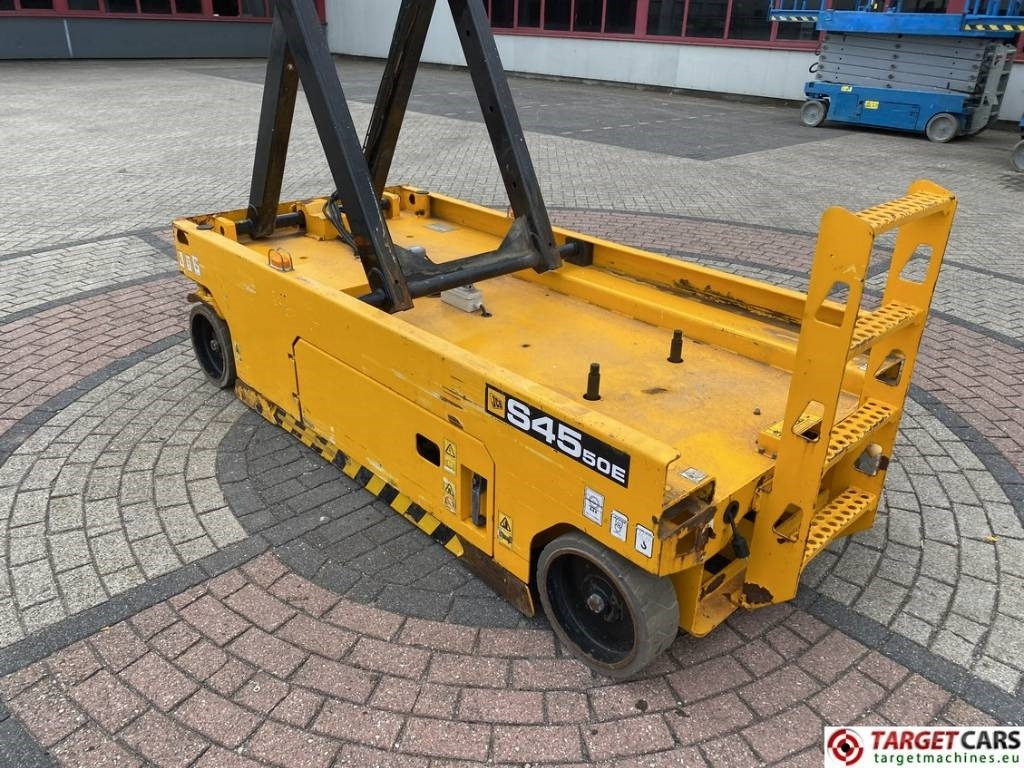 Nůžková plošina JCB S4550E Electric Scissor Work Lift 1580cm: obrázek 18