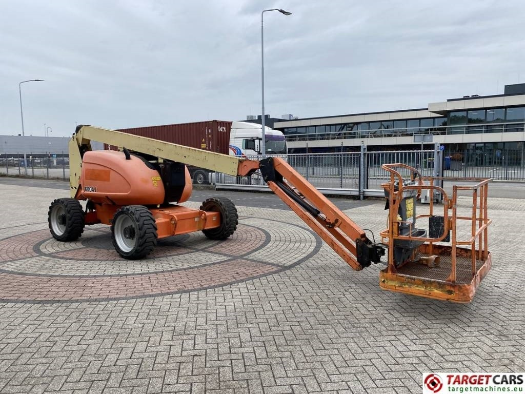 JLG 600AJ Articulated 4x4 Diesel Boom Work Lift 2047cm - Kloubová plošina: obrázek 2 JLG 600AJ Articulated 4x4 Diesel Boom Work Lift 2047cm - Kloubová plošina: obrázek 2