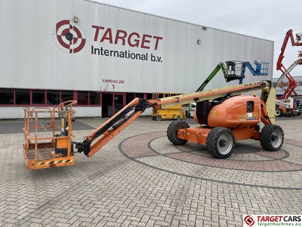 JLG 600AJ Articulated 4x4 Diesel Boom Work Lift 2047cm - Kloubová plošina: obrázek 1 JLG 600AJ Articulated 4x4 Diesel Boom Work Lift 2047cm - Kloubová plošina: obrázek 1