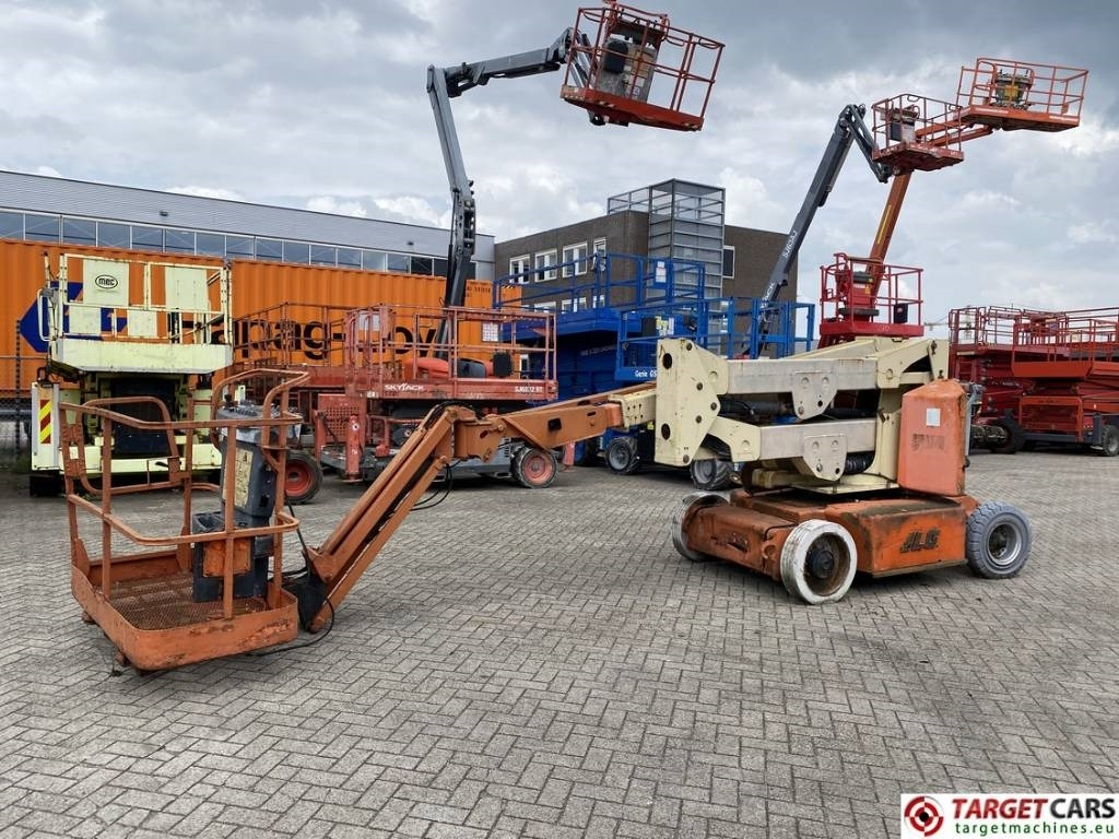 JLG E400AJPN Electric Articulated Boom Lift DEFECT - Kloubová plošina: obrázek 1 JLG E400AJPN Electric Articulated Boom Lift DEFECT - Kloubová plošina: obrázek 1