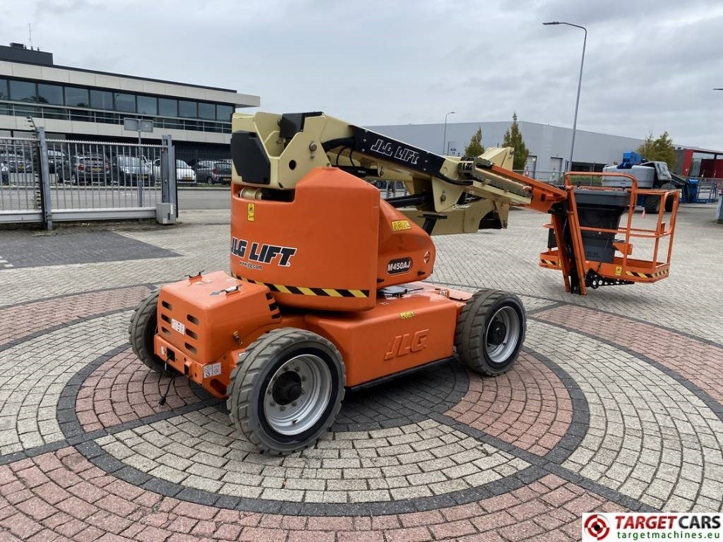 JLG M450AJ HyBrid Articulated Boom Work Lift 1572cm - Kloubová plošina: obrázek 3 JLG M450AJ HyBrid Articulated Boom Work Lift 1572cm - Kloubová plošina: obrázek 3