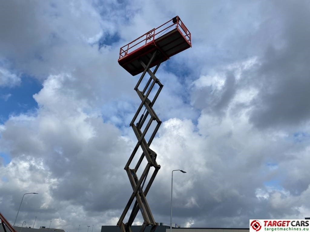 Nůžková plošina Manitou 140SC Diesel 4x4 Scissor Work Lift 1412cm: obrázek 27