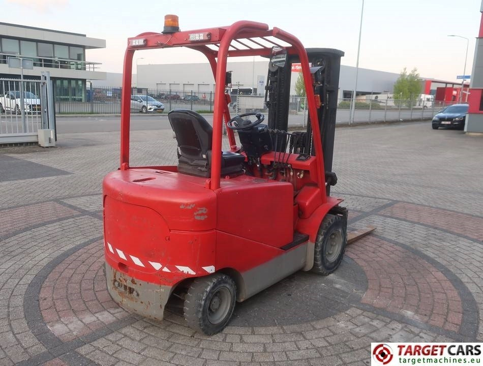 Manitou ME425 Electric 4wheel Forklift 2500KG Triplex450cm - Elektrický vysokozdvižný vozík: obrázek 3 Manitou ME425 Electric 4wheel Forklift 2500KG Triplex450cm - Elektrický vysokozdvižný vozík: obrázek 3