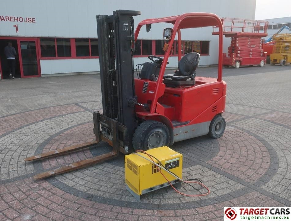 Manitou ME425 Electric 4wheel Forklift 2500KG Triplex450cm - Elektrický vysokozdvižný vozík: obrázek 1 Manitou ME425 Electric 4wheel Forklift 2500KG Triplex450cm - Elektrický vysokozdvižný vozík: obrázek 1