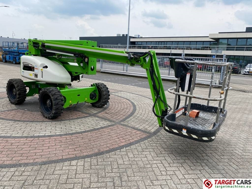 Niftylift HR15D Articulated 4x4 Diesel Boom Work Lift 1570cm - Kloubová plošina: obrázek 2 Niftylift HR15D Articulated 4x4 Diesel Boom Work Lift 1570cm - Kloubová plošina: obrázek 2