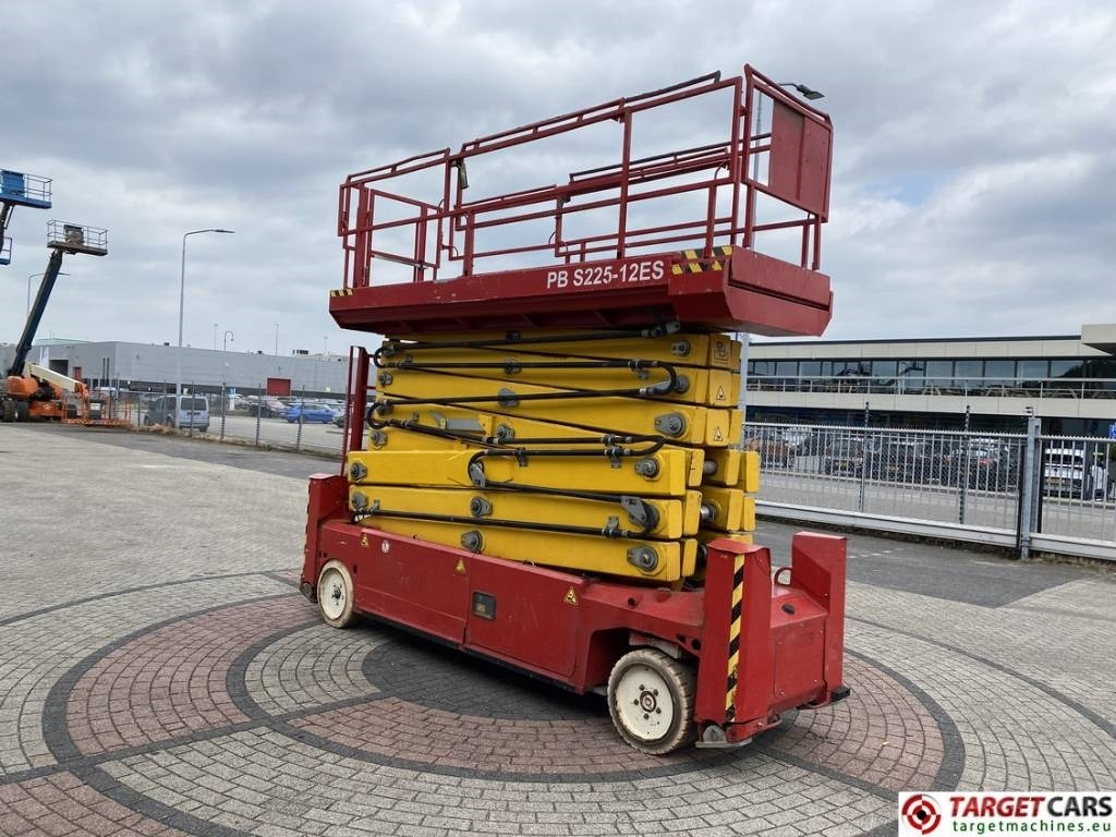 PB-Lift S225-12ES Electric Scissor Work Lift 2250cm - Nůžková plošina: obrázek 2 PB-Lift S225-12ES Electric Scissor Work Lift 2250cm - Nůžková plošina: obrázek 2