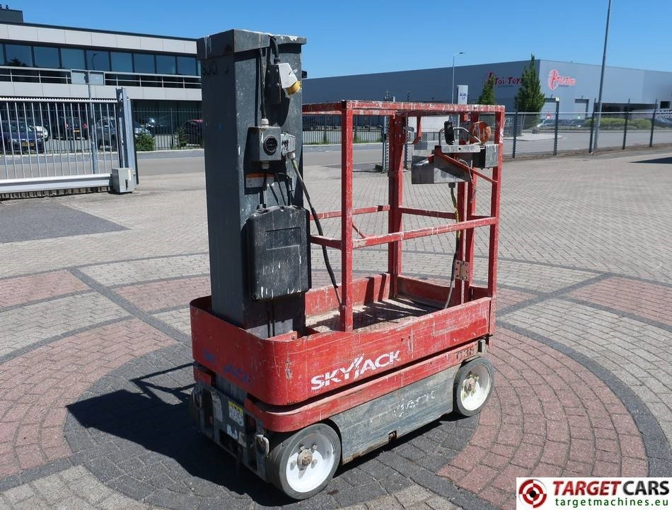 SkyJack SJ16 Electric Vertical Mast Work Lift 675cm - Pracovní plošina: obrázek 3 SkyJack SJ16 Electric Vertical Mast Work Lift 675cm - Pracovní plošina: obrázek 3