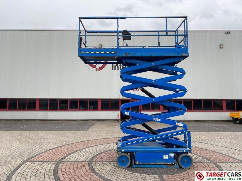 SkyJack SJ4732 Electric 4732 Scissor Work Lift 1165cm - Nůžková plošina: obrázek 4 SkyJack SJ4732 Electric 4732 Scissor Work Lift 1165cm - Nůžková plošina: obrázek 4