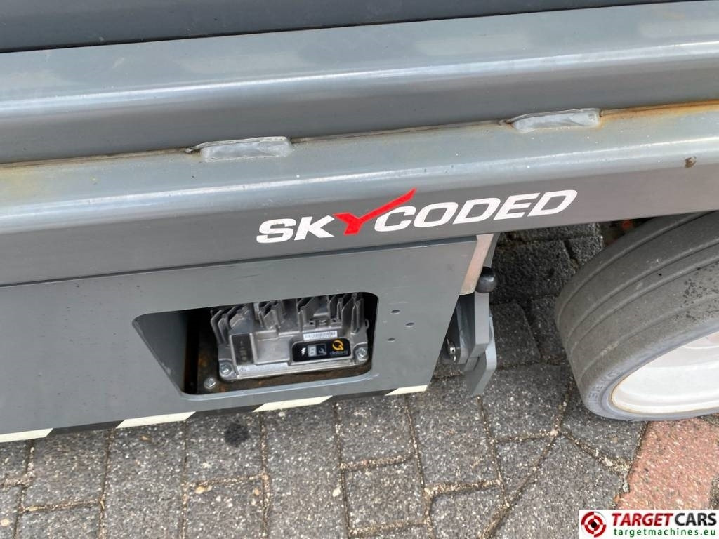 Nůžková plošina SkyJack SJ4740 Electric 4740 Scissor Work Lift 1380cm: obrázek 18