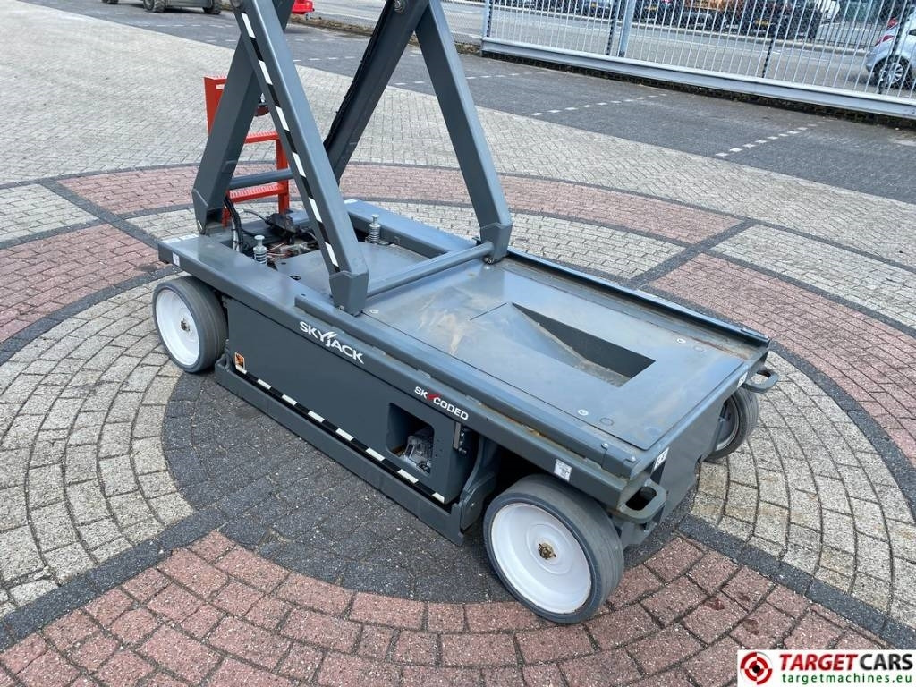 Nůžková plošina SkyJack SJ4740 Electric 4740 Scissor Work Lift 1380cm: obrázek 32