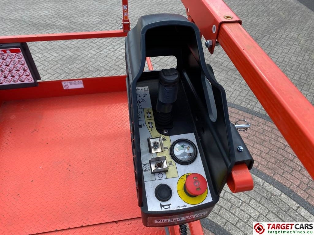 Nůžková plošina SkyJack SJ4740 Electric 4740 Scissor Work Lift 1380cm: obrázek 9