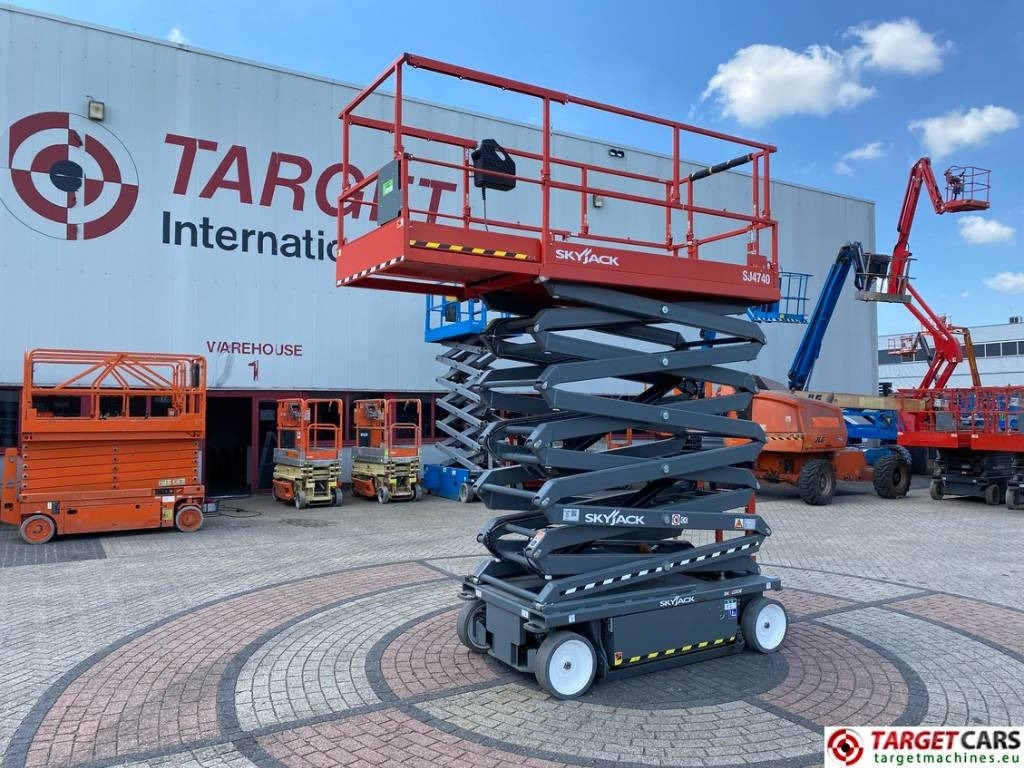 Nůžková plošina SkyJack SJ4740 Electric 4740 Scissor Work Lift 1380cm: obrázek 27