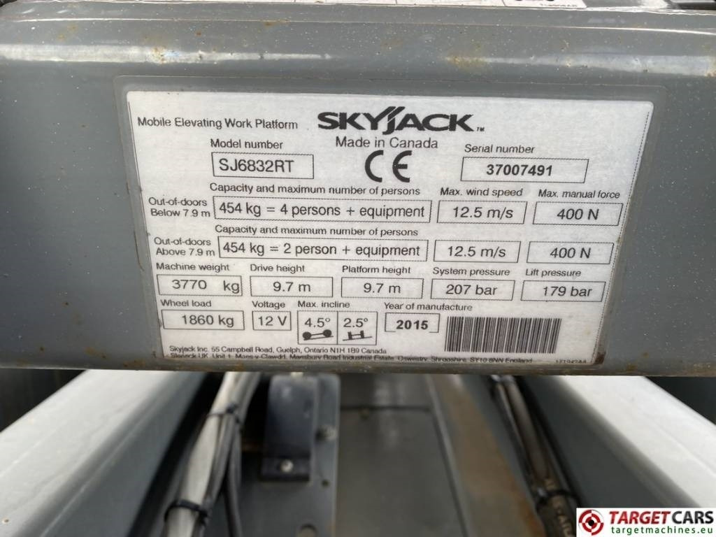 Nůžková plošina SkyJack SJ6832RT Diesel Scissor Work Lift 1180cm: obrázek 10