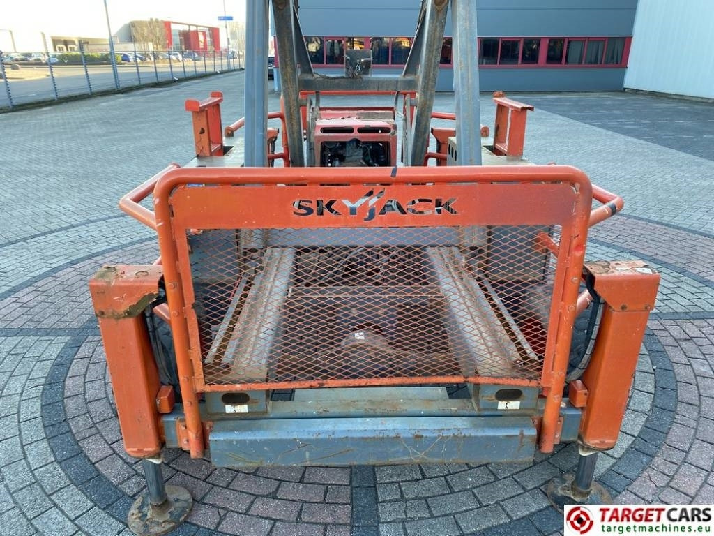 SkyJack SJ8841 RT Diesel 4x4 Scissor Work Lift 1430cm  leasing SkyJack SJ8841 RT Diesel 4x4 Scissor Work Lift 1430cm: obrázek 26