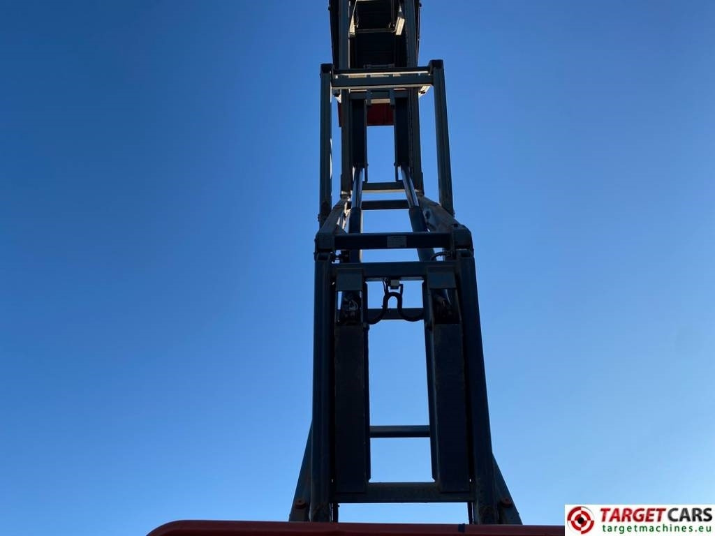 SkyJack SJ8841 RT Diesel 4x4 Scissor Work Lift 1430cm  leasing SkyJack SJ8841 RT Diesel 4x4 Scissor Work Lift 1430cm: obrázek 27