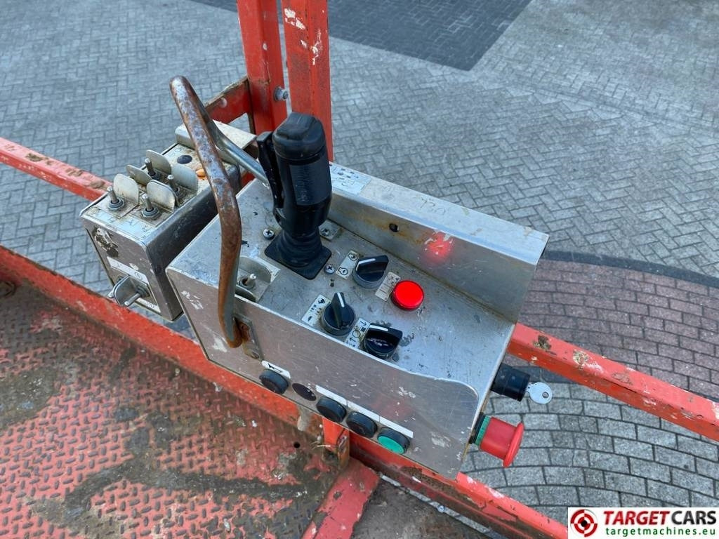 SkyJack SJ8841 RT Diesel 4x4 Scissor Work Lift 1430cm  leasing SkyJack SJ8841 RT Diesel 4x4 Scissor Work Lift 1430cm: obrázek 9