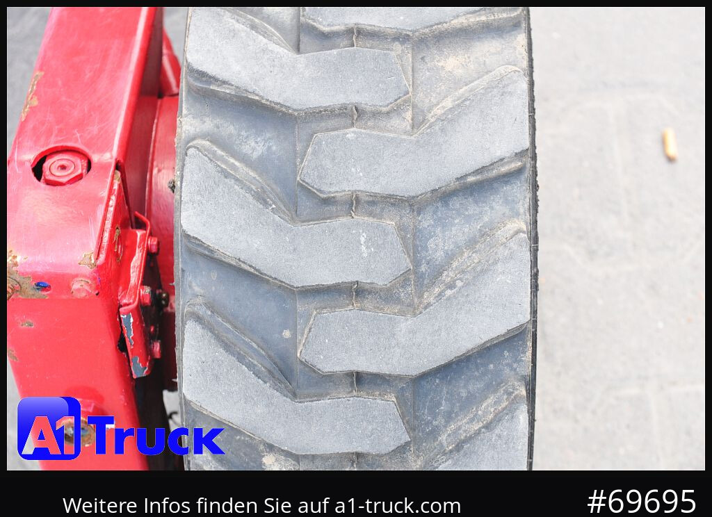 MOFETT Z2-3F-2530, Mitnahmestapler, 2500kg, Kooi Aap - Dieselový vysokozdvižný vozík: obrázek 4 MOFETT Z2-3F-2530, Mitnahmestapler, 2500kg, Kooi Aap - Dieselový vysokozdvižný vozík: obrázek 4