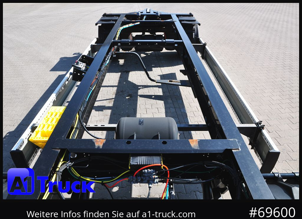 KRONE AZW 18, MAXI für 1120mm + 1320mm, 105.487km - Nákladní auto: obrázek 3 KRONE AZW 18, MAXI für 1120mm + 1320mm, 105.487km - Nákladní auto: obrázek 3