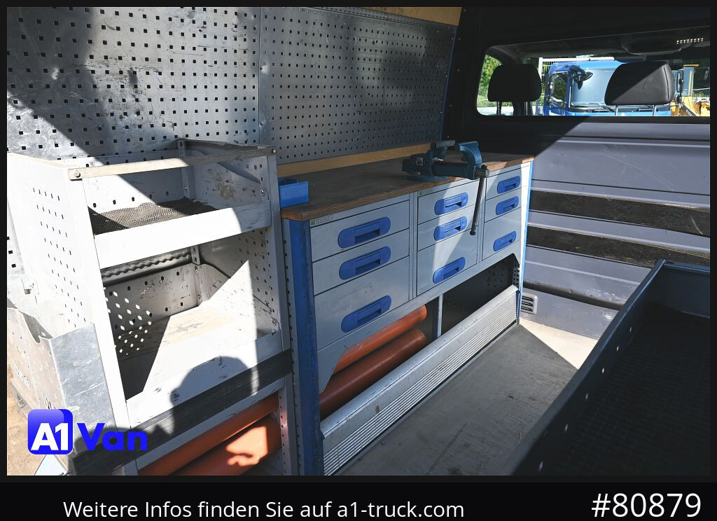 VOLKSWAGEN Crafter 35 L1H2, AHK, Standheizung, Werkstatteinrichtung - Furgon: obrázek 3 VOLKSWAGEN Crafter 35 L1H2, AHK, Standheizung, Werkstatteinrichtung - Furgon: obrázek 3