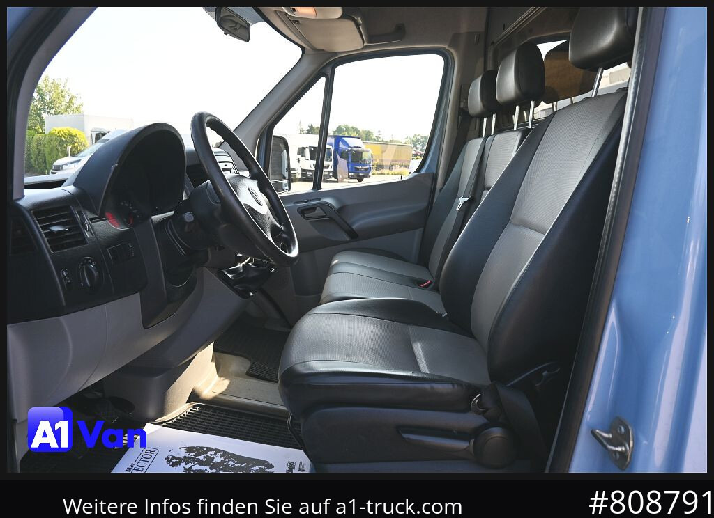 VOLKSWAGEN Crafter 35 L1H2, AHK, Standheizung, Werkstatteinrichtung - Furgon: obrázek 5 VOLKSWAGEN Crafter 35 L1H2, AHK, Standheizung, Werkstatteinrichtung - Furgon: obrázek 5