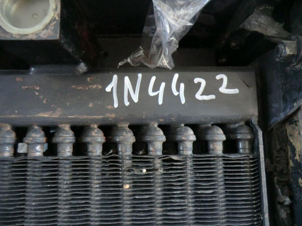 5Q9107 1N4422 Caterpillar 963C 2DS01270 - Chladič klimatizace pro Kolový nakladač: obrázek 2 5Q9107 1N4422 Caterpillar 963C 2DS01270 - Chladič klimatizace pro Kolový nakladač: obrázek 2
