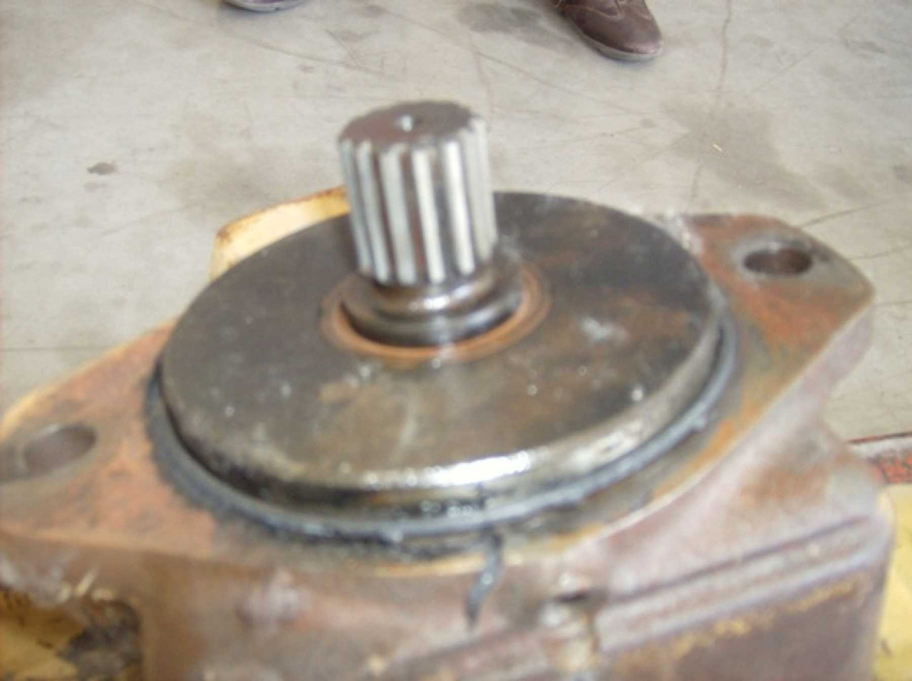 Caterpillar 826C Pompa idraulica di sterzo e movimentazione lama - Hydraulické čerpadlo pro Stavební technika: obrázek 3 Caterpillar 826C Pompa idraulica di sterzo e movimentazione lama - Hydraulické čerpadlo pro Stavební technika: obrázek 3