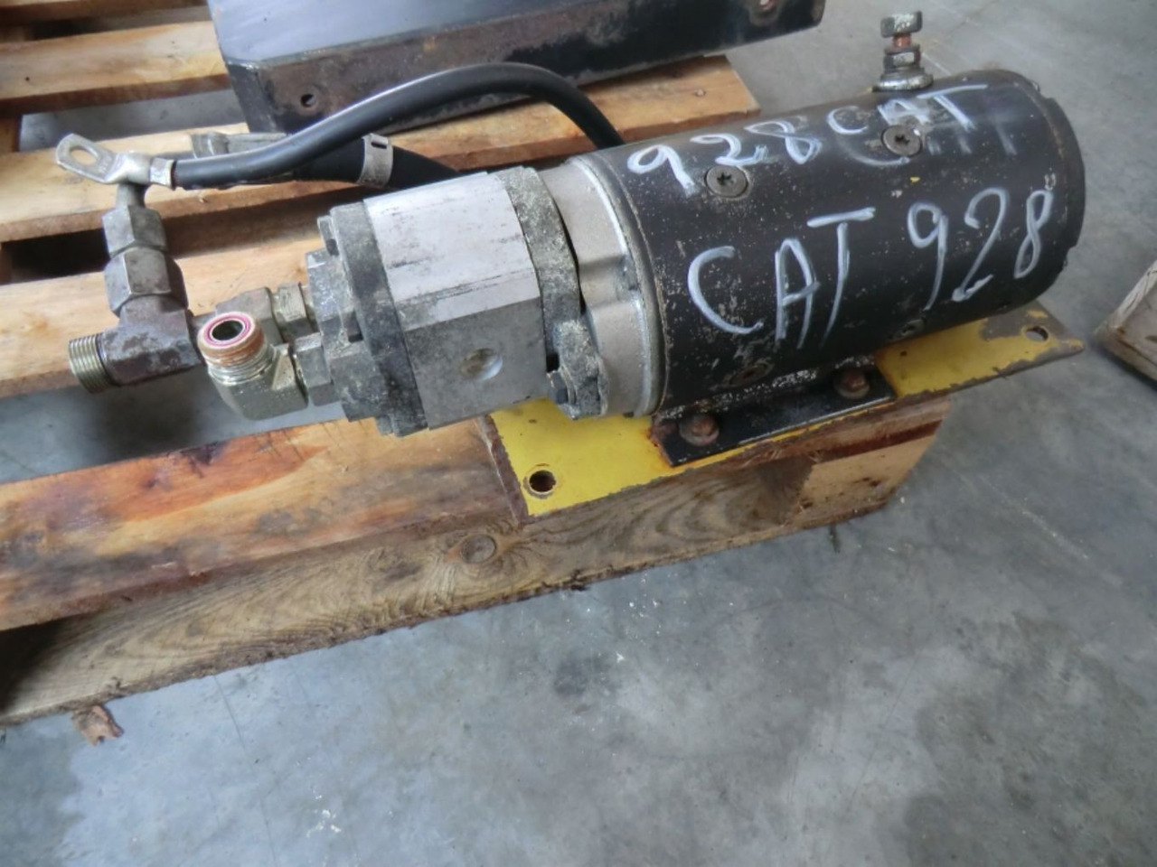 Caterpillar 928G POMPE STERZO AUSILIARIO - Hydraulické čerpadlo pro Stavební technika: obrázek 1 Caterpillar 928G POMPE STERZO AUSILIARIO - Hydraulické čerpadlo pro Stavební technika: obrázek 1