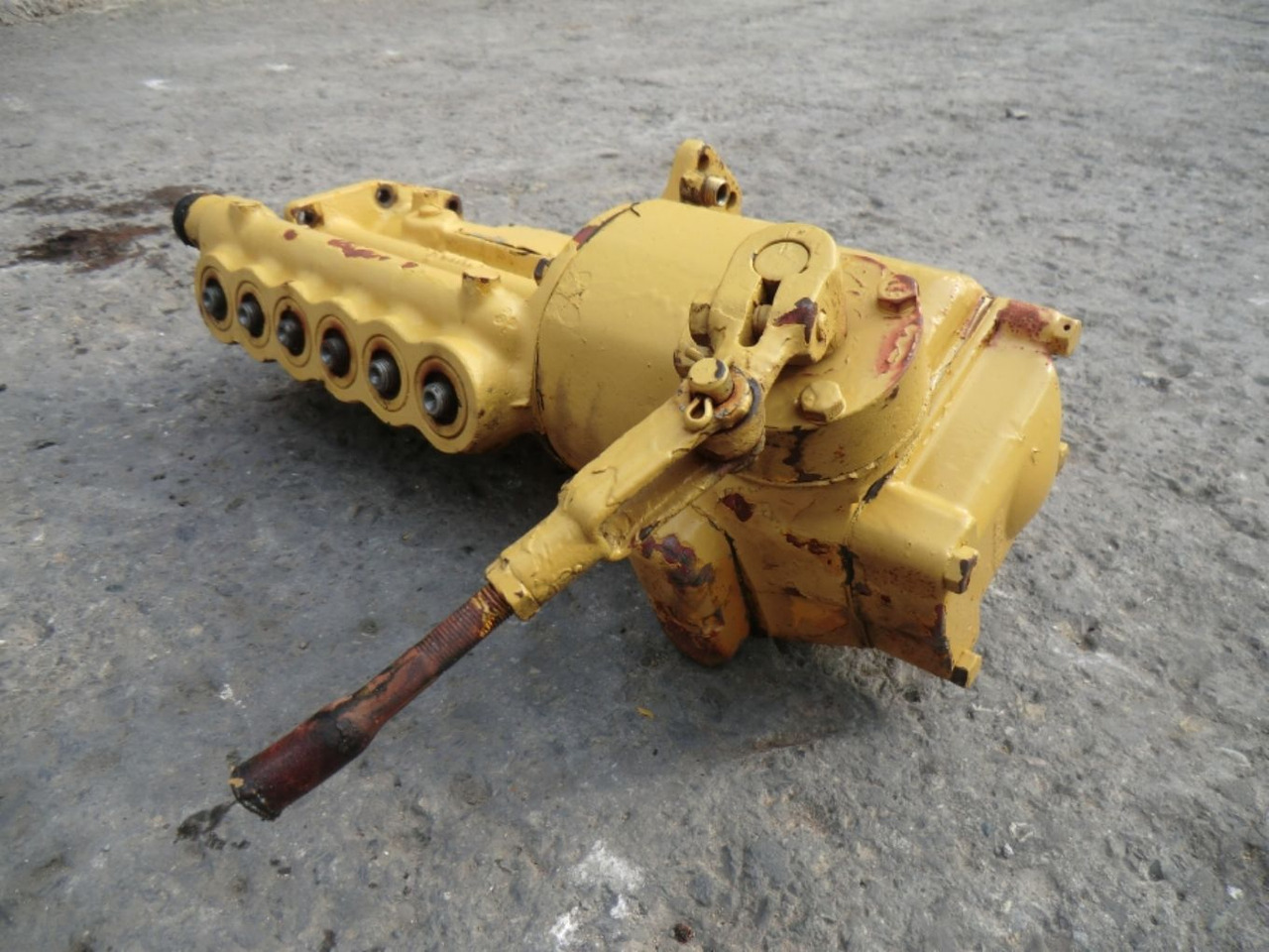 Caterpillar D333 POMPA INIEZIONE - Palivové čerpadlo pro Stavební technika: obrázek 2 Caterpillar D333 POMPA INIEZIONE - Palivové čerpadlo pro Stavební technika: obrázek 2