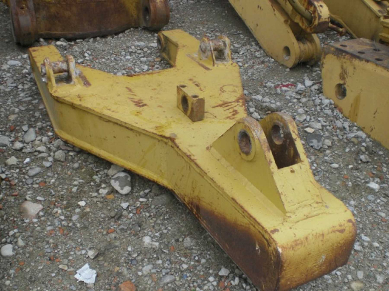 Caterpillar D5 - D6 SUPPORTO KELLY PER RIPPER - Rozrývač pro Stavební technika: obrázek 1 Caterpillar D5 - D6 SUPPORTO KELLY PER RIPPER - Rozrývač pro Stavební technika: obrázek 1
