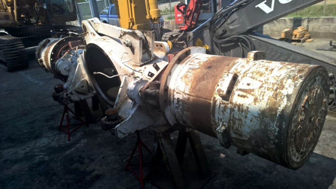 PERLINI DP655 ASSALE COMPLETO DI RIDUTTORI - Transmise pro Stavební technika: obrázek 3 PERLINI DP655 ASSALE COMPLETO DI RIDUTTORI - Transmise pro Stavební technika: obrázek 3