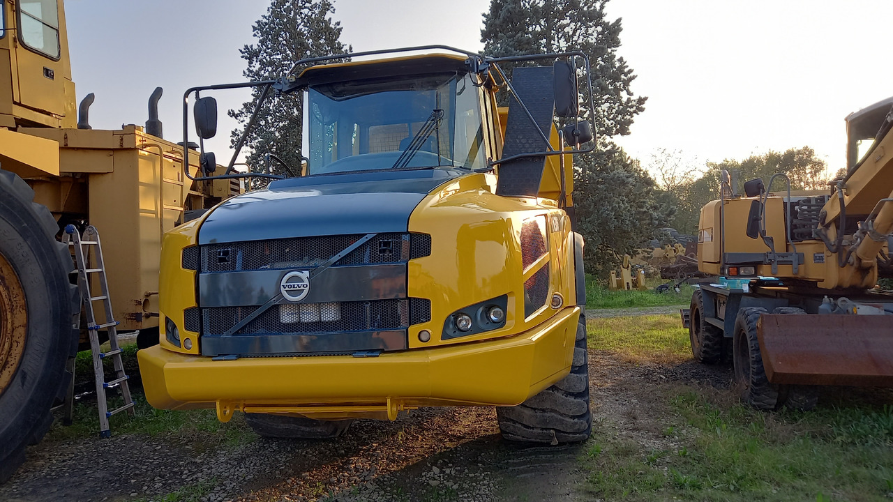 VOLVO A30F - Kloubový sklápěč: obrázek 2 VOLVO A30F - Kloubový sklápěč: obrázek 2