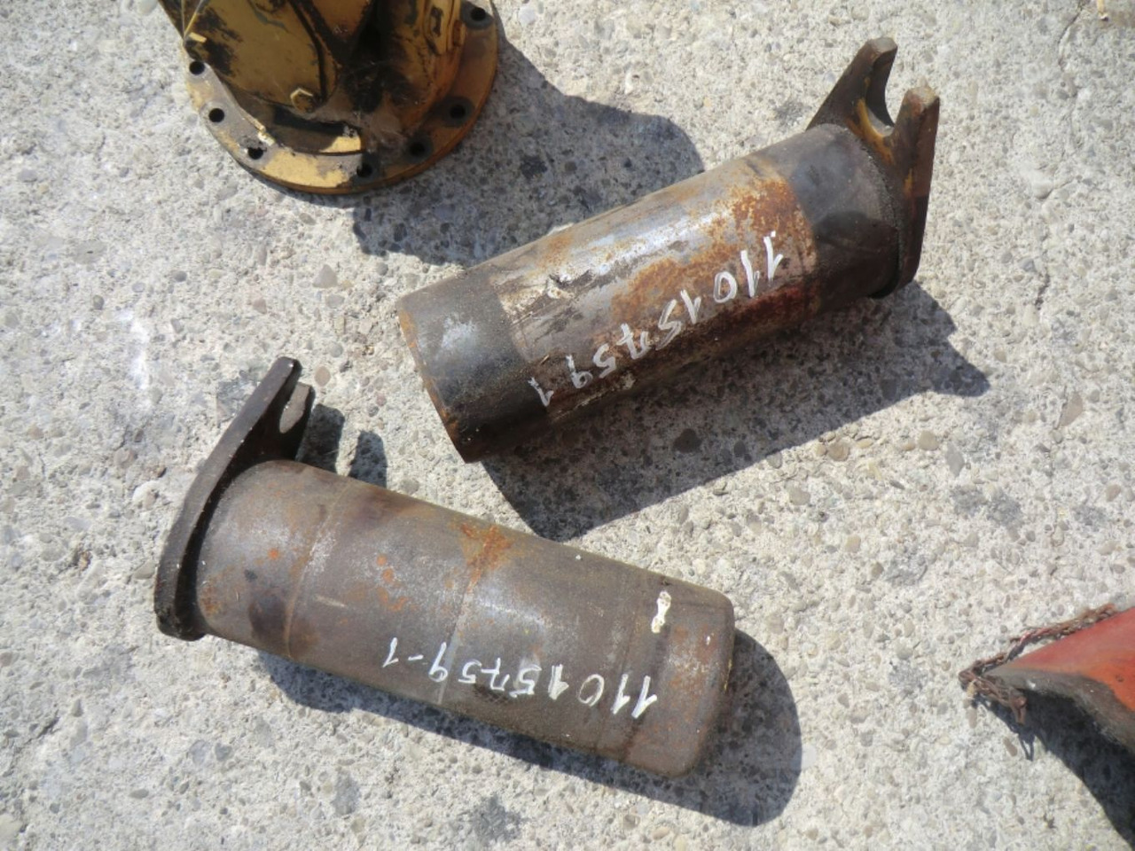 VOLVO L120C PERNO DEL BRACCIO - Karoserie a exteriér pro Stavební technika: obrázek 2 VOLVO L120C PERNO DEL BRACCIO - Karoserie a exteriér pro Stavební technika: obrázek 2