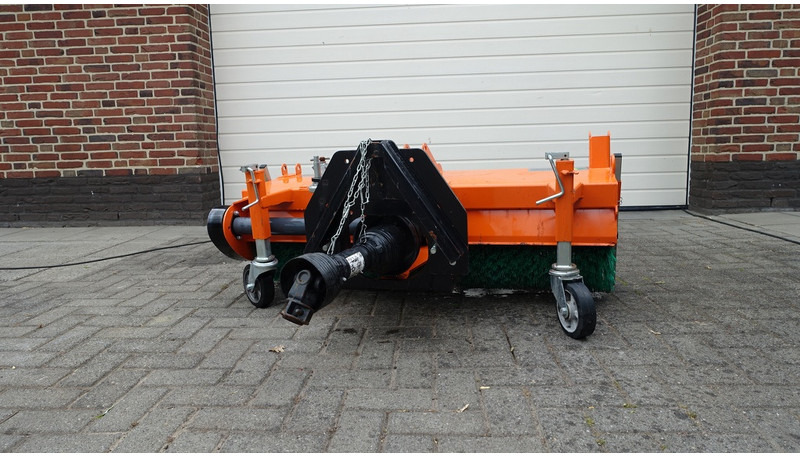 Eco Technologies Rolbezem 130Cm Rolbezem 130Cm - Zametací vůz: obrázek 1 Eco Technologies Rolbezem 130Cm Rolbezem 130Cm - Zametací vůz: obrázek 1