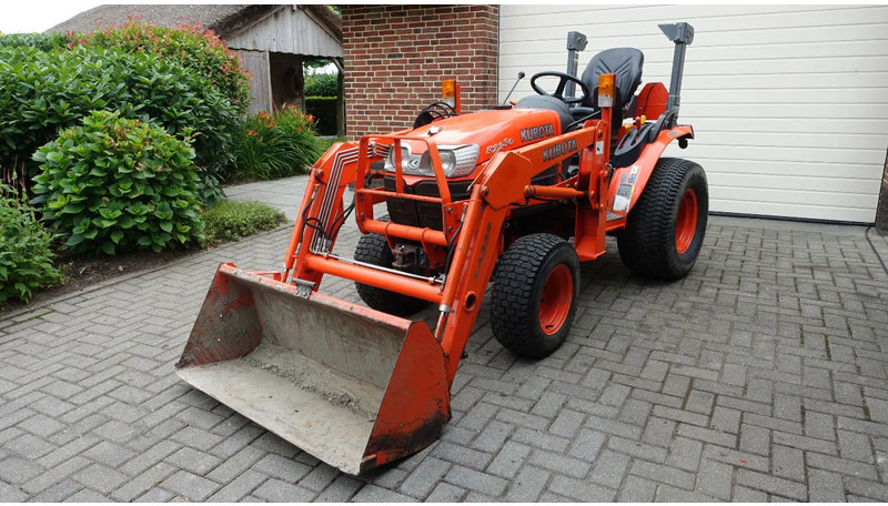 Kubota B2230 HST Hydrostaat MOTOR DEFECT - Malotraktor: obrázek 1 Kubota B2230 HST Hydrostaat MOTOR DEFECT - Malotraktor: obrázek 1