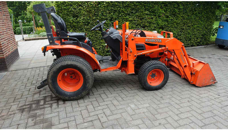 Kubota B2230 HST Hydrostaat MOTOR DEFECT - Malotraktor: obrázek 3 Kubota B2230 HST Hydrostaat MOTOR DEFECT - Malotraktor: obrázek 3