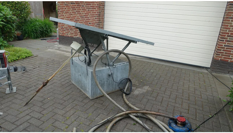 Plasdraspomp op aanhangwagen afzetbaar - Nesený postřikovač: obrázek 4 Plasdraspomp op aanhangwagen afzetbaar - Nesený postřikovač: obrázek 4