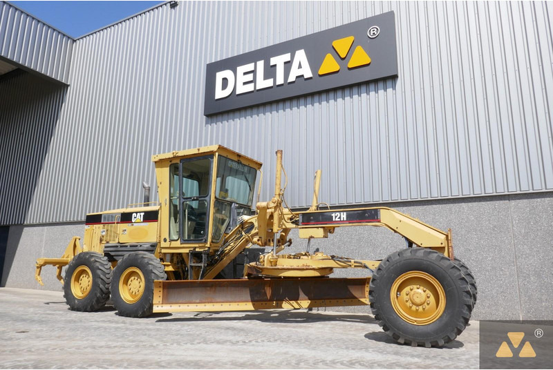 Caterpillar 12H - Grejdr: obrázek 3 Caterpillar 12H - Grejdr: obrázek 3