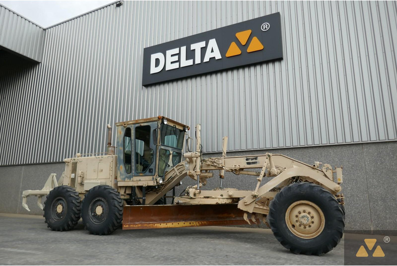 Caterpillar 130G Ex-army - Grejdr: obrázek 3 Caterpillar 130G Ex-army - Grejdr: obrázek 3