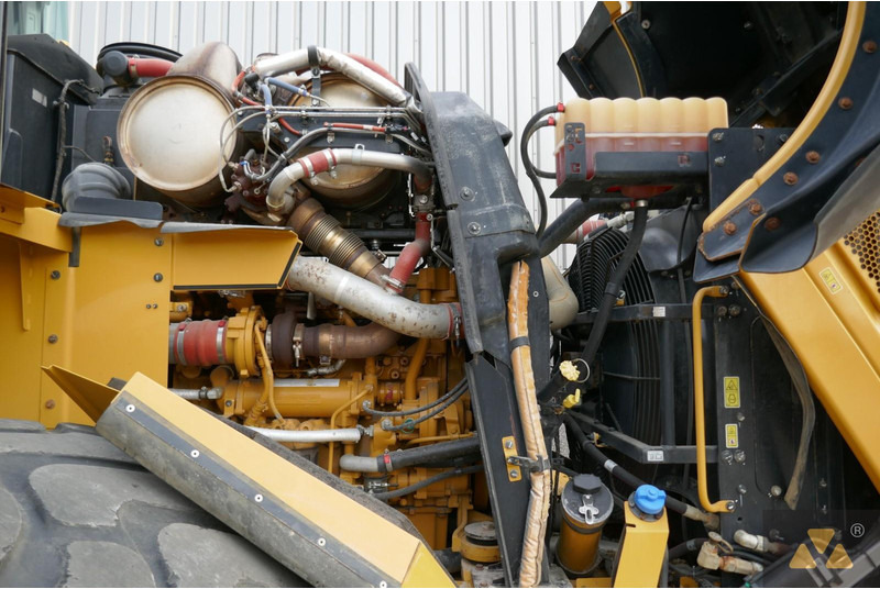 Kolový nakladač Caterpillar 980M: obrázek 17 Kolový nakladač Caterpillar 980M: obrázek 17